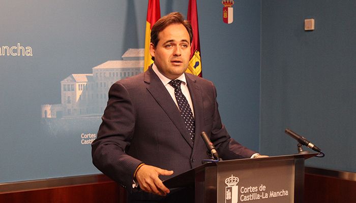 Núñez denuncia que Page y Podemos han vetado debatir sobre agua en las Cortes Regionales