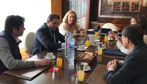 Núñez ofrece más participación a los farmacéuticos en la toma de decisiones del sistema público de salud de Castilla-La Mancha