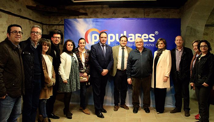 Núñez presenta a Miguel Antonio Olivares como candidato a la alcaldía de Mota del Cuervo