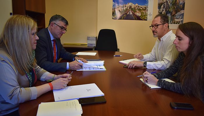 Reunión organización congreso paleontología