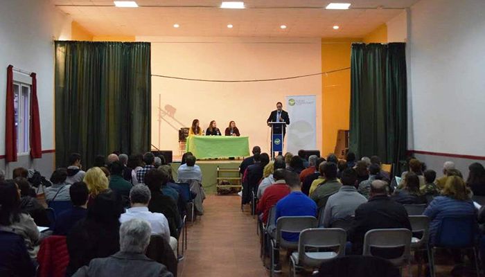 Un centenar de personas arropan a Daniel García y a los jóvenes de Nuevas Generaciones Serranía de Cuenca