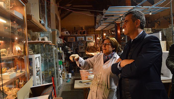 Antonio Román reconoce el esfuerzo y trabajo de la Asociación de Belenistas