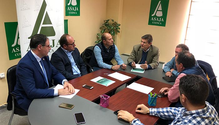 Catalá expone a los agricultores las medidas del PP para potenciar la economía asociada al sector agroalimentario