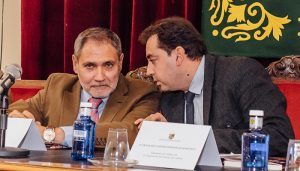 Enrique Arias plasma la historia de Poyatos en su nueva obra Poyatos, paseos por su historia