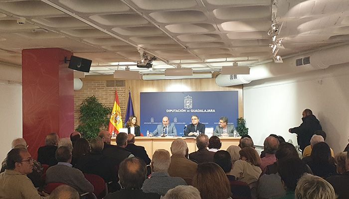 La Diputación de Guadalajara edita un libro sobre la Catedral de Sigüenza para conocerla y visitarla en familia