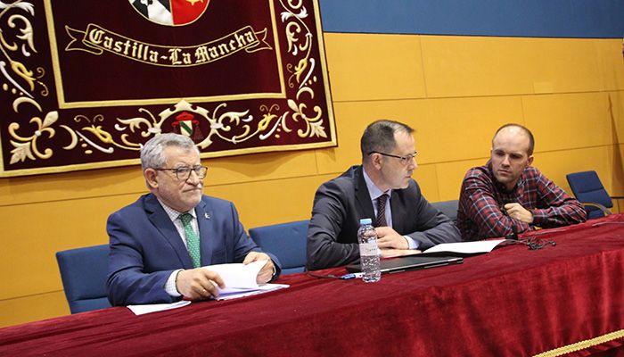 La Junta felicita al Festival de Novela Criminal ‘Las Casas Ahorcadas’ y destaca la importancia fomentar la lectura desde las aulas 1 La Junta felicita al Festival de Novela Criminal ‘Las Casas Ahorcadas’ y destaca la importancia fomentar la lectura desde las aulas