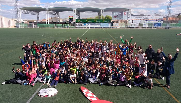 Los escolares de 100 centros de la región viajaron más allá de la Luna en su reto deportivo de este curso, recorriendo 480.620 kilómetros