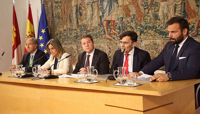 Page aplaude la “sensibilidad social” de Puy du Fou y confía en que amplíe a futuro la integración laboral de personas con discapacidad