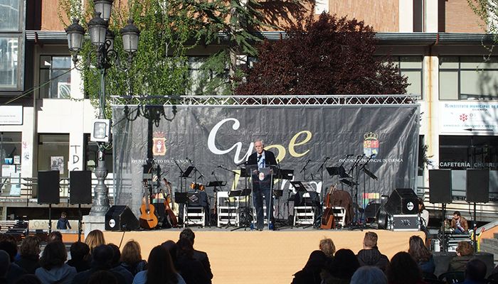 Pérez Henares defiende la literatura como el último refugio de la libertad frente a la “opresión de lo políticamente correcto”