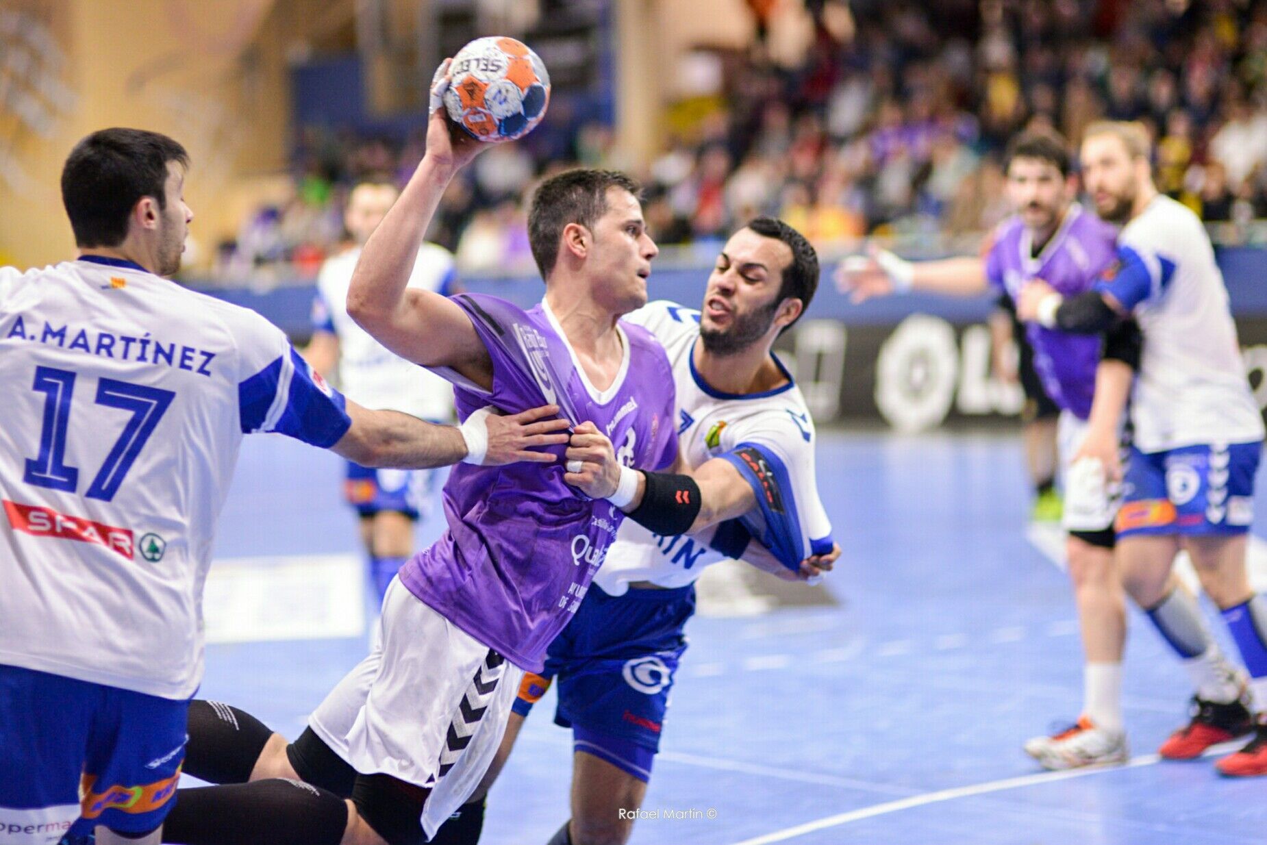 Victoria en casa del Quabit, peleada, sufrida y dedicada a la afición