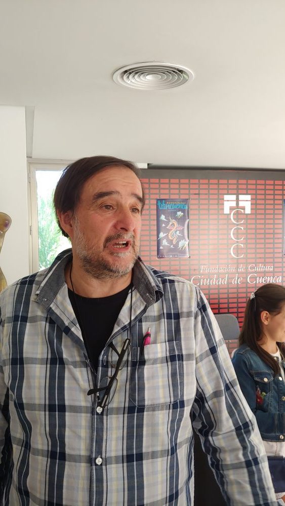 Ángel Suárez. Titiricuenca entrega los premios Titiriconcurso y homenajeará a Maese Cosman, creador del personaje de «Chupagrifos»
