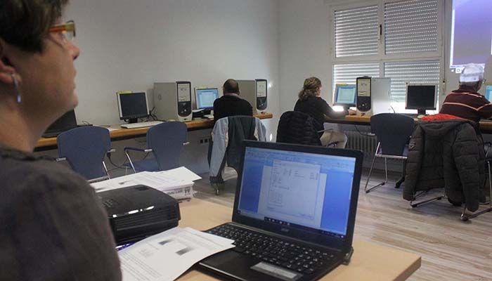 Casi 80 desempleados de Cabanillas se ponen al día en programas informáticos