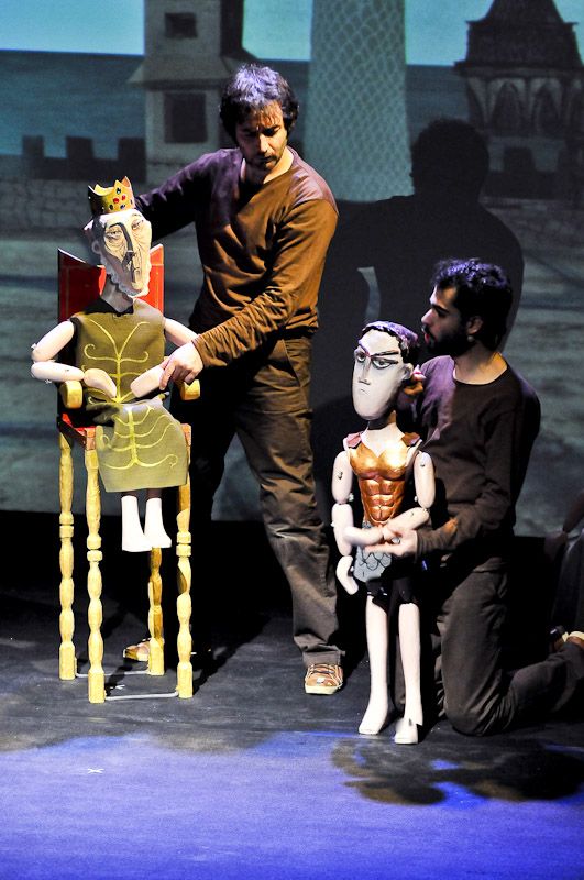 Cerca de 900 escolares asisten en Cuenca al espectáculo La guerra de Troya, organizado por la Caixa