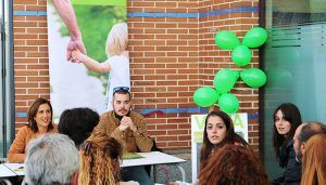 CONTIGO Somos Democracia sale a las calles de El Casar-Mesones para explicar sus propuestas sobre asfaltado