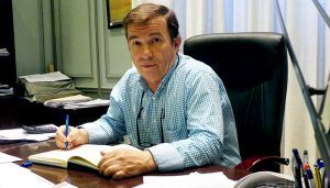 Cuesta pregunta al Comité de Empresa de Bomberos si invertir más de 2,5 millones en ocho años es abandonar un servicio