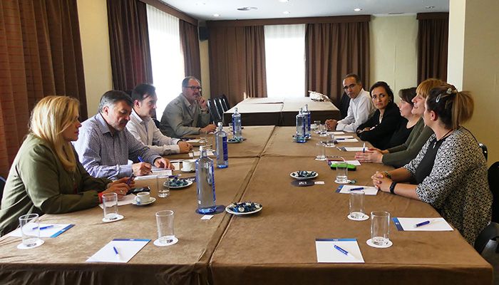 Dolz pondrá en marcha un programa para el mantenimiento de los colegios con un calendario de actuaciones