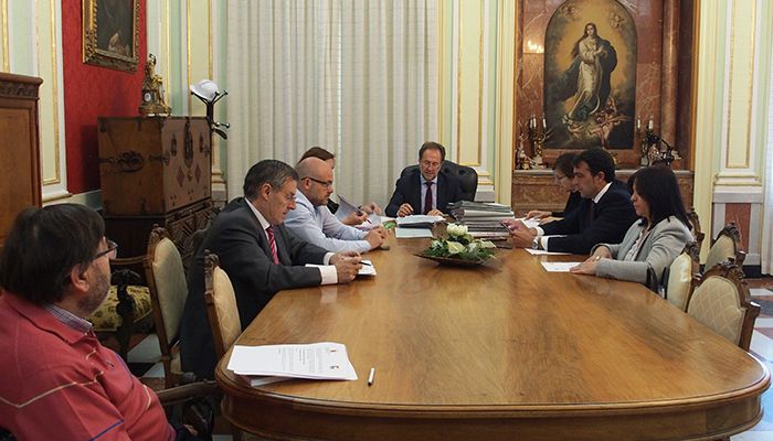 El Ayuntamiento de Cuenca aprueba destinar 300.000 euros a la conservación y mantenimiento de las vías públicas