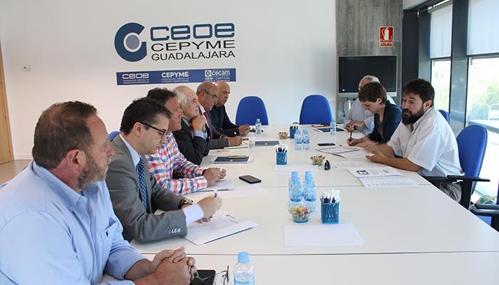 El Comité de Dirección de la patronal alcarreña traslada a los candidatos de AIKE las demandas de los empresarios de Guadalajara