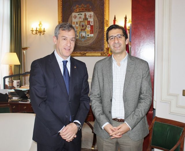 Eurocaja Rural respalda al sector vitivinícola de FENAVIN