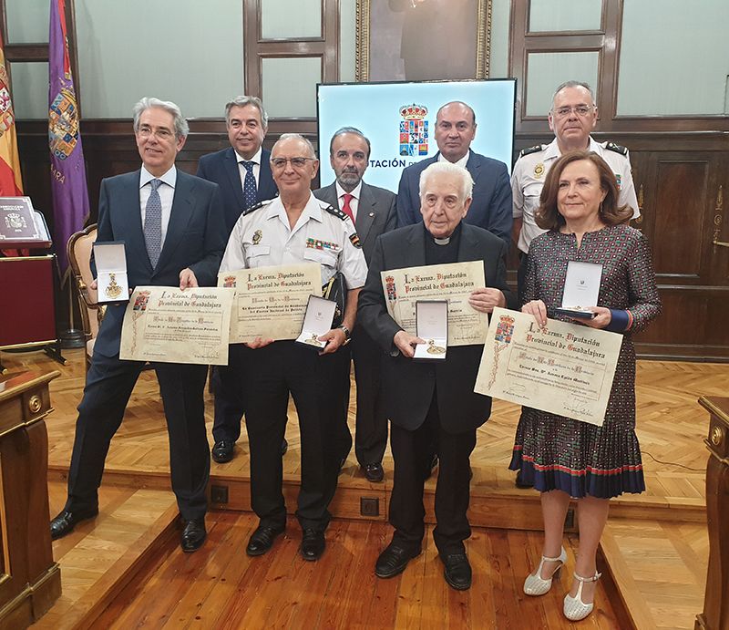 La Diputación de Guadalajara reconoce la trayectoria de personas e instituciones de la provincia con Distinciones Honoríficas 3 La Diputación de Guadalajara reconoce la trayectoria de personas e instituciones de la provincia con Distinciones Honoríficas