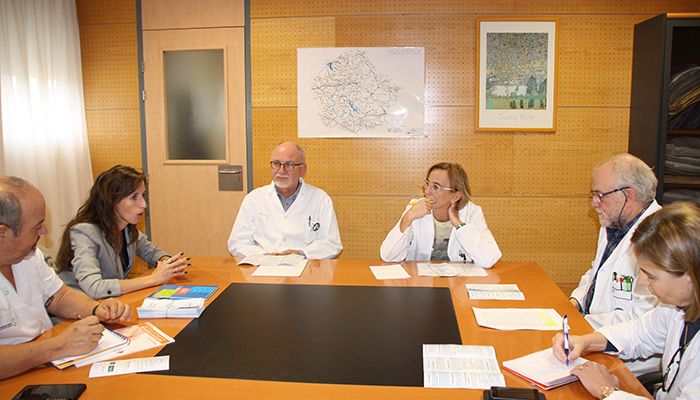 La Gerencia del Área Integrada de Cuenca continúa su ronda de contactos con colectivos de pacientes y se reúne con la Asociación de Párkinson