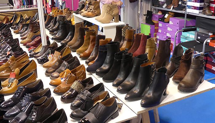 Los costes del hogar y el transporte, sumado al fin de rebajas, disparan el precio de la cesta de la compra en abril