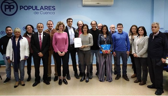 Luz Moya confecciona un programa electoral “diferente, ilusionante y muy realista”