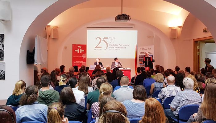 Mariscal cierra en el Instituto Cervantes de Moscú la campaña de promoción de Cuenca y las Ciudades Patrimonio en la capital de Rusia