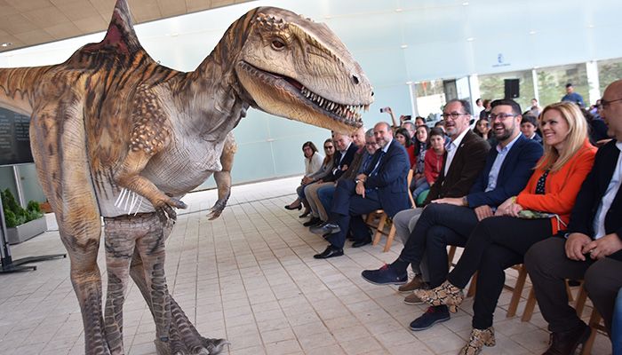 Martínez Guijarro agradece a los docentes su implicación en el desarrollo de proyectos educativos “más allá de las aulas”