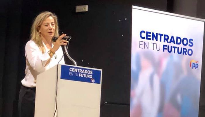 Merino asegura que la manipulación de las listas de espera es “la mentira más cruel” por la que Page será recordado