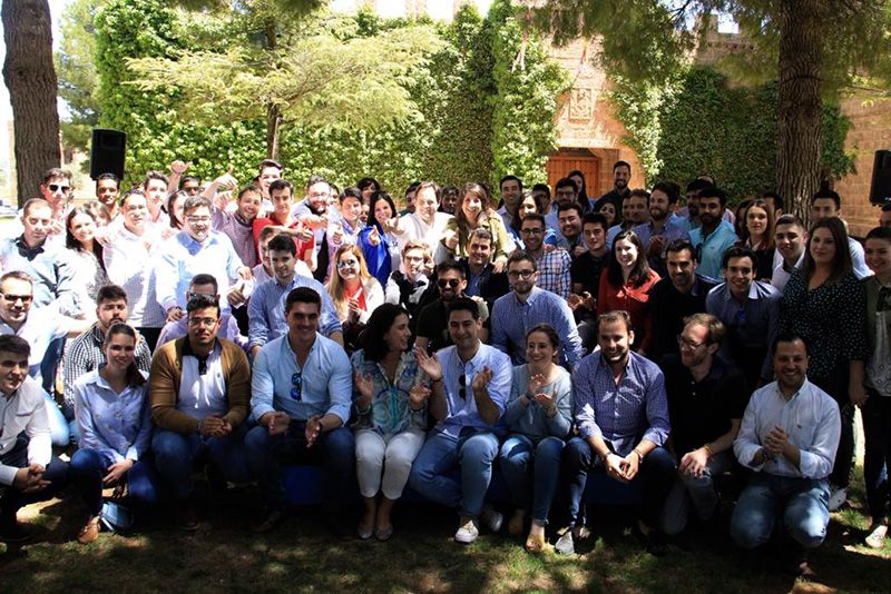 Núñez garantiza que con su Gobierno ningún joven se tendrá que marchar de Castilla-La Mancha por falta de empleo, de oportunidades o de vivienda