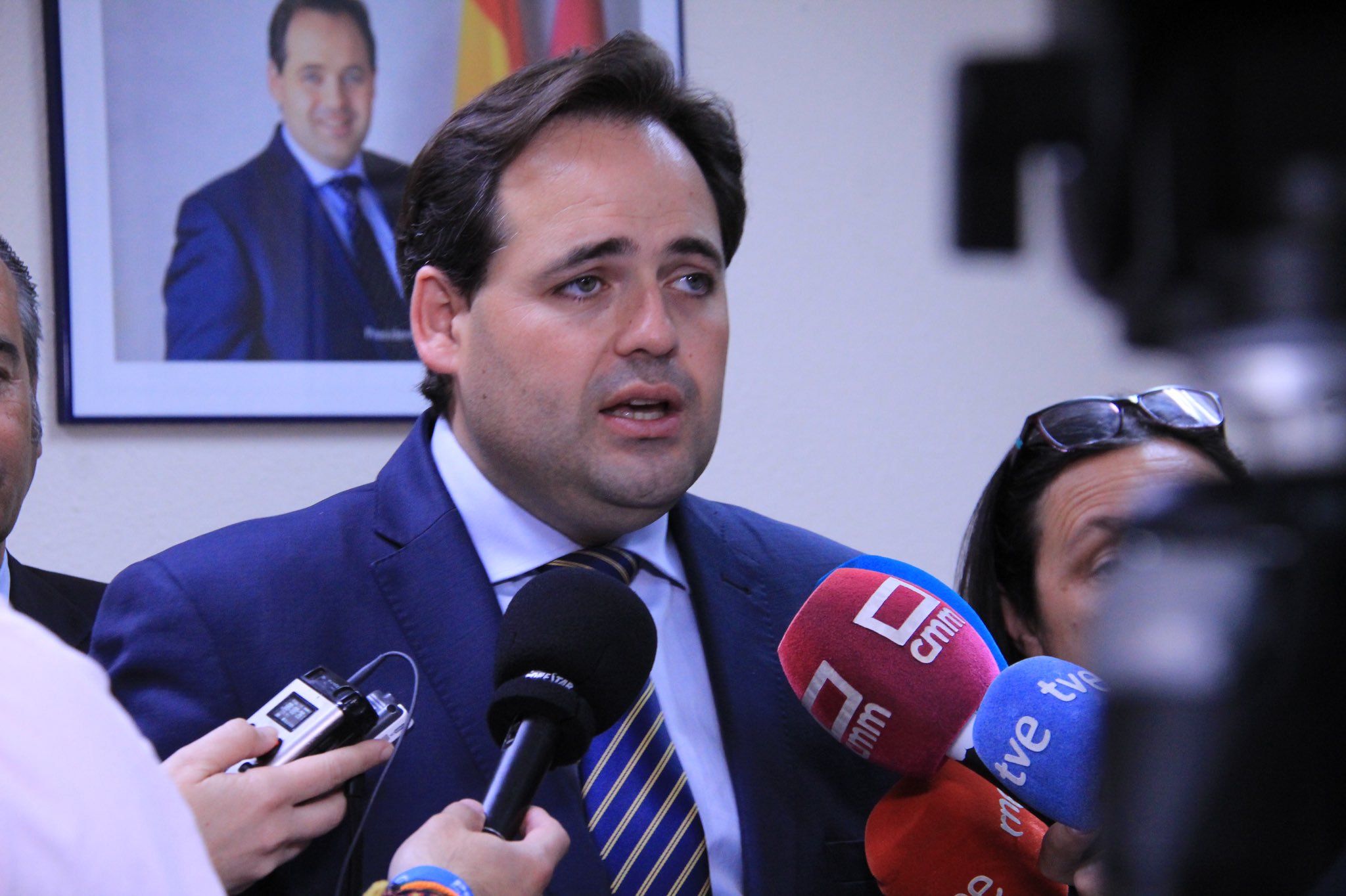 Núñez propone una bajada de impuestos en Castilla-La Mancha para compensar la brutal subida fiscal a la que la izquierda quiere someter a los españoles y castellano-manchegos 3 Núñez propone una bajada de impuestos en Castilla-La Mancha para compensar la brutal subida fiscal a la que la izquierda quiere someter a los españoles y castellano-manchegos