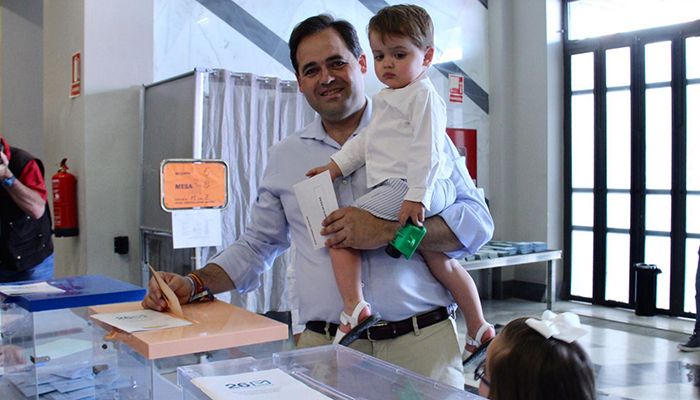 Núñez se muestra convencido de que la ilusión traerá hoy el cambio que permitirá a Castilla-La Mancha avanzar hacia el futuro