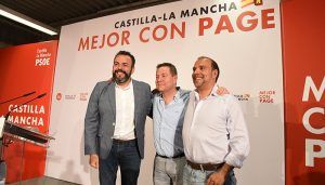 Page avanza, en casa de su amigo Blanco, una bajada “histórica” de las listas de espera en Castilla-La Mancha