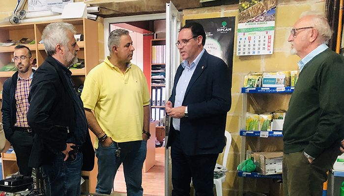 Prieto aboga por la mejora de infraestructuras viarias como medio para vertebrar la provincia
