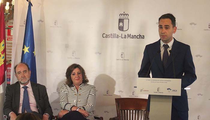 Salinas destaca que Cabanillas es el municipio de más de 10.000 habitantes con menor tasa de paro de la región