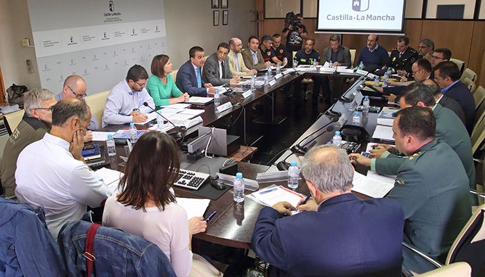 Un total de 3.000 efectivos, 64 autobombas, 25 medios aéreos y 87 brigadas lucharán a partir del 1 de junio en la campaña de incendios forestales de Castilla-La Mancha