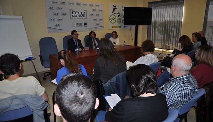 Una treintena de empresarios se forman en protección de datos en la sede de CEOE-Cepyme Cuenca