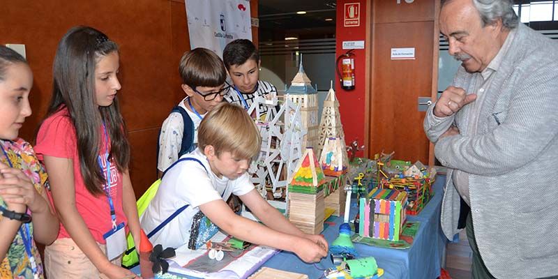 Alumnado de cinco centros de Primaria de Guadalajara muestra sus trabajos tecnológicos, científicos, matemáticos o artísticos en las II Jornadas STEAM