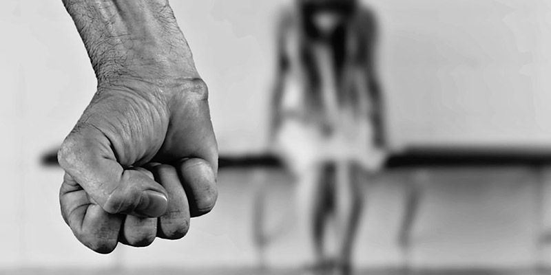 Detenido en Guadalajara un hombre por agredir a su mujer, de 44 años, delante de sus hijos menores