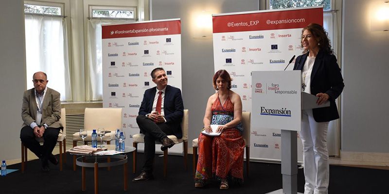 El Consejo de Gobierno toma en consideración un acuerdo de colaboración con CERMI-CLM para mejorar el modelo de atención de las personas con discapacidad