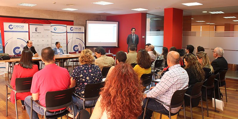 Empresarios alcarreños se interesan por las soluciones para la internacionalización de las pymes