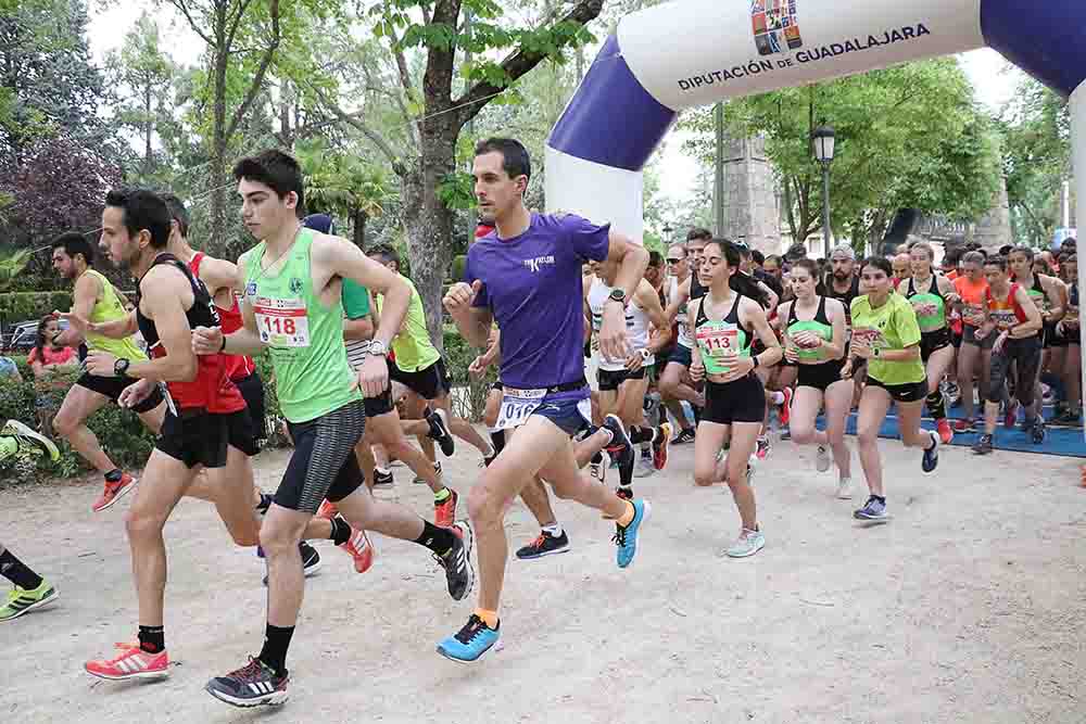 Javier Rosado y Sara Llamas vencen en la XV Carrera Ciudad del Doncel