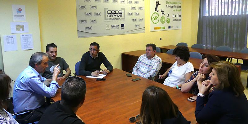 Julián Saiz Garrote seguirá cuatro años más al frente de la Asociación de Libreros y Papeleros de Cuenca