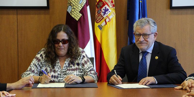 Junta y la ONCE acuerdan actuaciones para que el alumnado con ceguera o deficiencia visual grave tenga garantizado una educación inclusiva