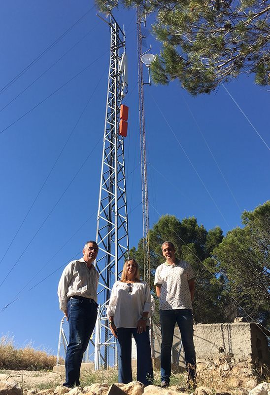 La Junta pone en marcha una nueva estación base de telefonía móvil con cobertura 4G en Centenera 3 La Junta pone en marcha una nueva estación base de telefonía móvil con cobertura 4G en Centenera