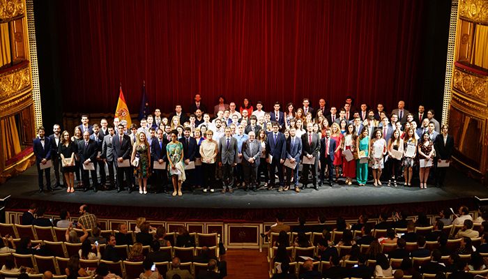 Nueve estudiantes de la UCLM reciben el Premio Nacional Fin de Carrera Universitaria de los cursos 2012-2013 y 2014-2015