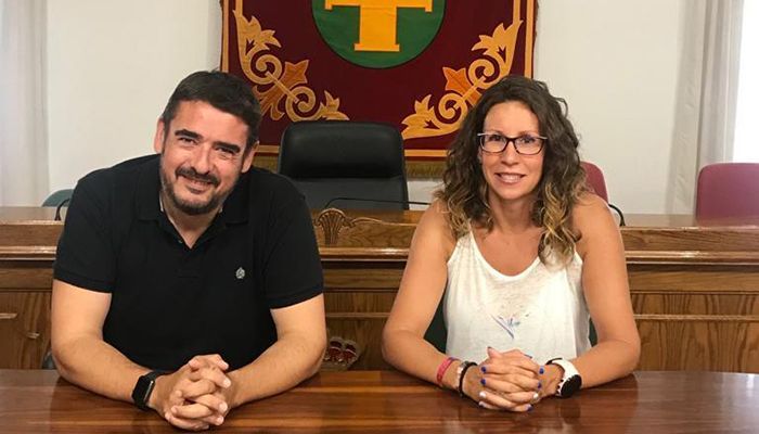 Paula Taberné: “Me siento orgullosa de vivir en Marchamalo” reconoce la atleta alcarreña, que ya exhibió la bandera municipal hace dos años en Hawaic