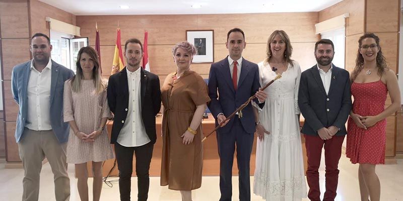 Salinas firma el Decreto de reparto de concejalías del Ayuntamiento de Cabanillas, con un Equipo de Gobierno exclusivamente del PSOE