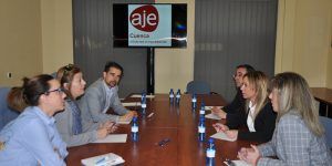 AJE Cuenca comenta la conveniencia de trasladar a los jóvenes con estudios superiores al emprendimiento